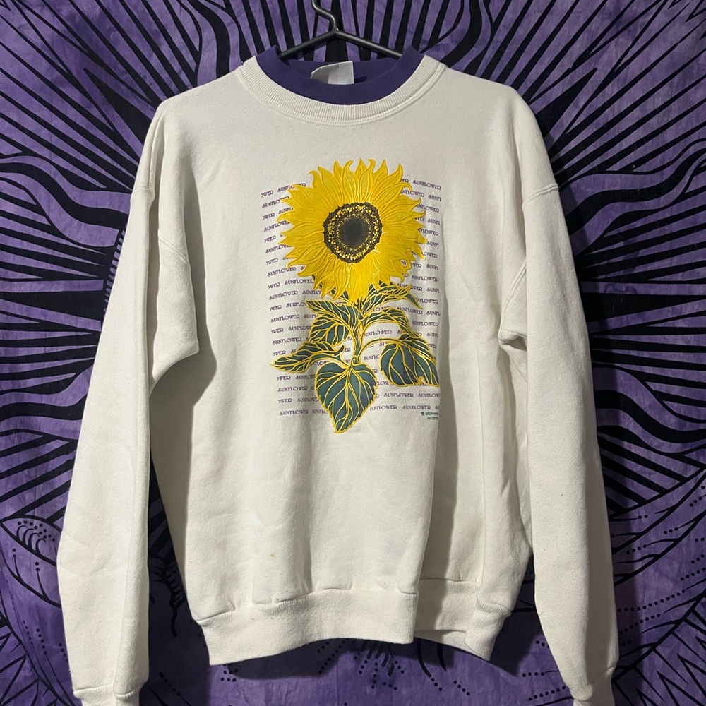 White Sunflower Graphic Men's Sweater